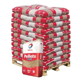 Granulés de bois TotalEnergies Premium 100 % résineux – Palette de 990 kg (66 sacs de 15 kg)